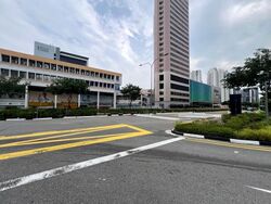 Parkway Parade (D15), Office #627819151
